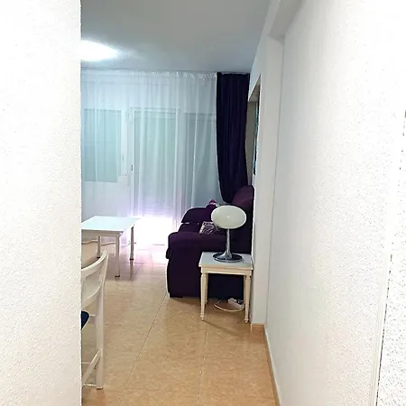 Three Bedrooms In Near And Strip 아파트 *