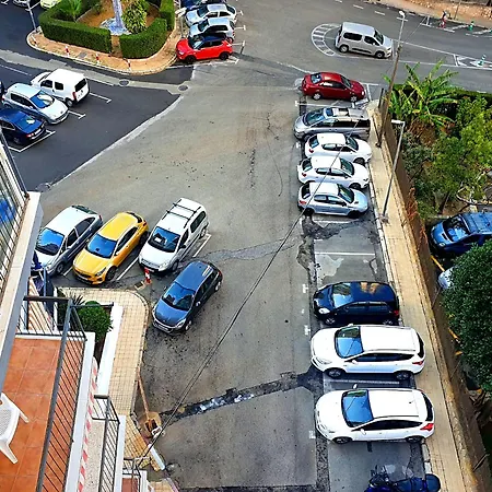 Three Bedrooms In Near And Strip 아파트 베니돔