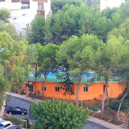 Three Bedrooms In Near And Strip 아파트