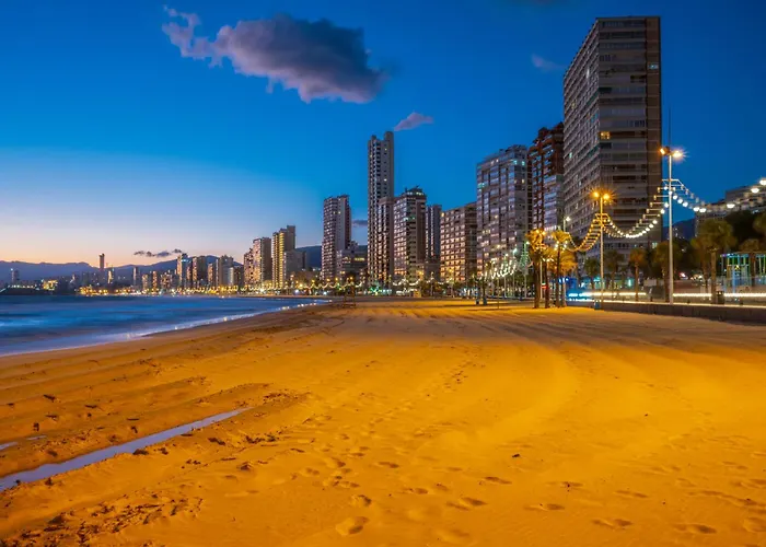 Three Bedrooms In Near And Strip Benidorm
