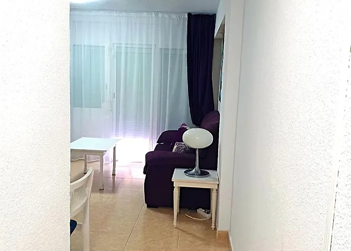 Three Bedrooms In Near And Strip Appartement *