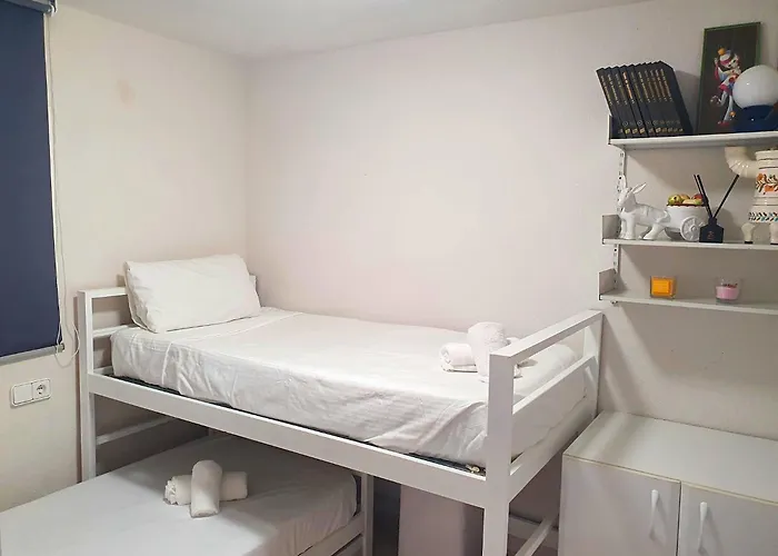 Three Bedrooms In Near And Strip Benidorm