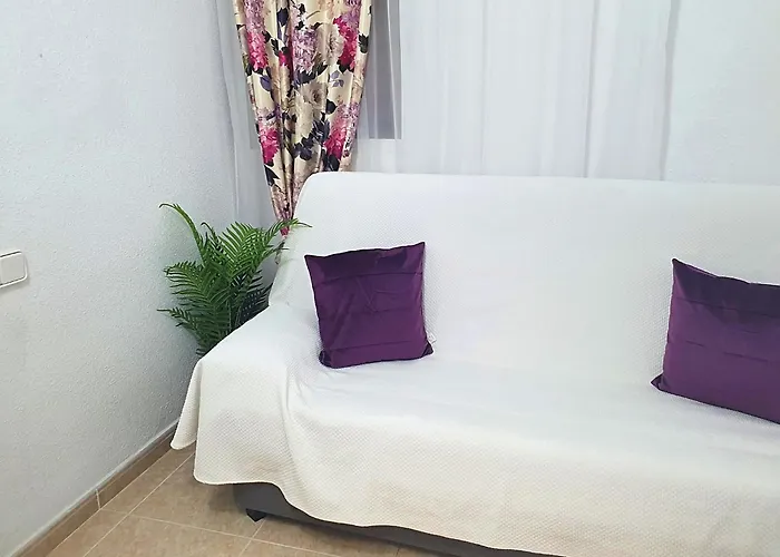 Three Bedrooms In Near And Strip Appartement *